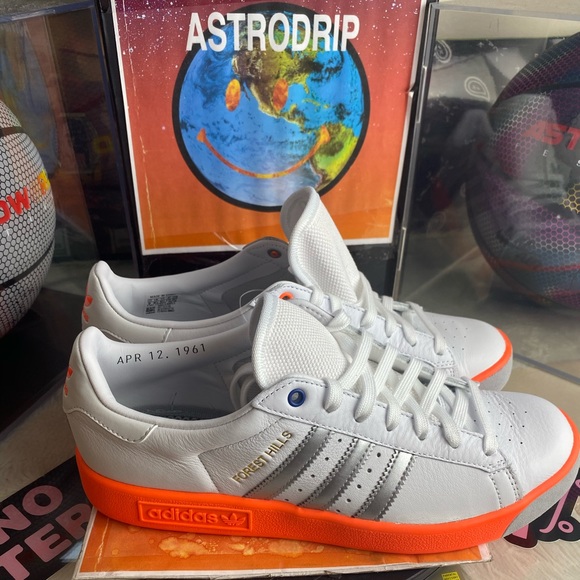 adidas forest hills space race
